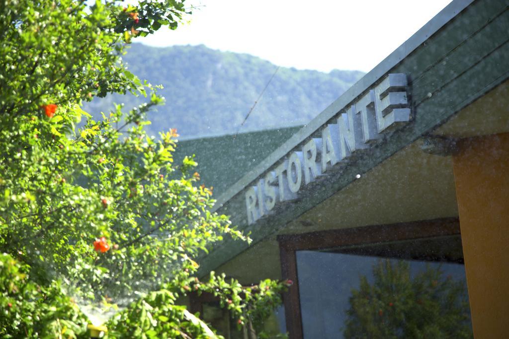 Hotel Carnia Venzone Exterior foto